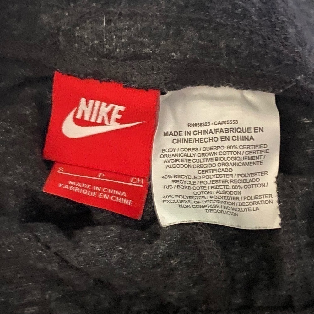 NIKE & UMBRO-GIRLS SIZE 6-ATHLETIC BUNDLE - Picture 4 of 6